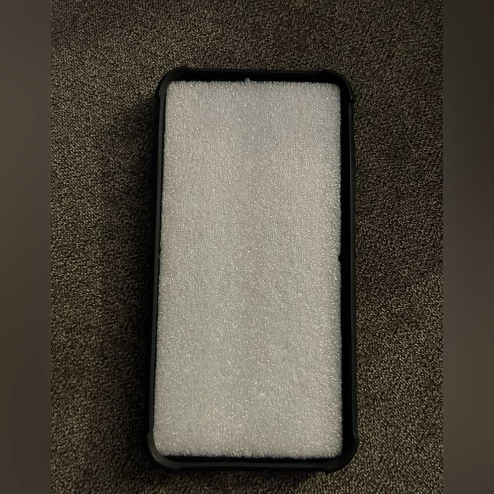 New! How the Grinch Stole Christmas IPhone 11 Phone Case - Picture 2 of 2